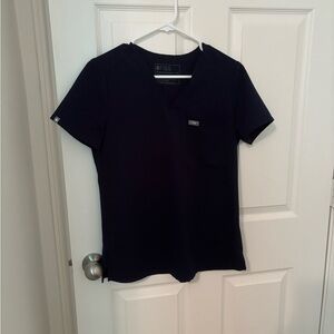 Catarina One-Pocket Scrub Top Figs